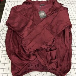 M‎ brand wine colored shirt, size small